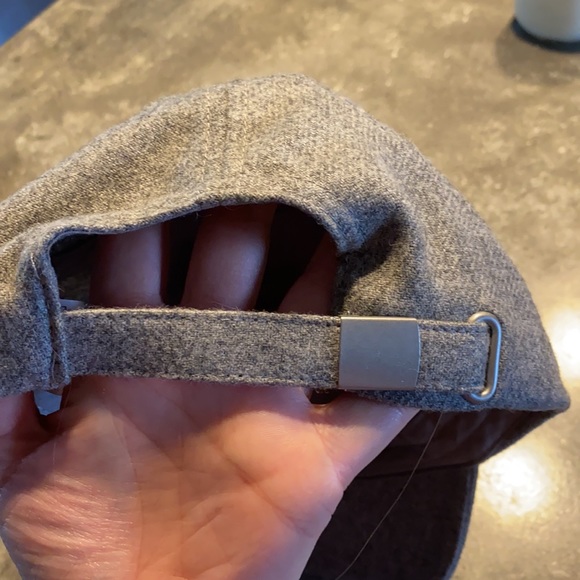 Disney Mickey Mouse fitted hat new no tags - Picture 4 of 5